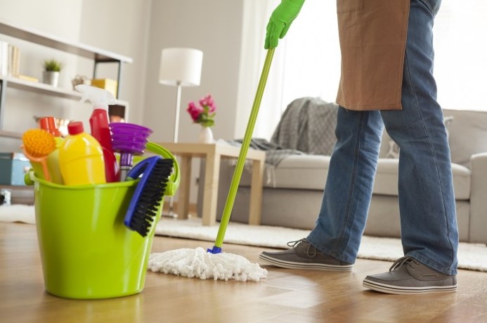 How long does it take to deep clean a house